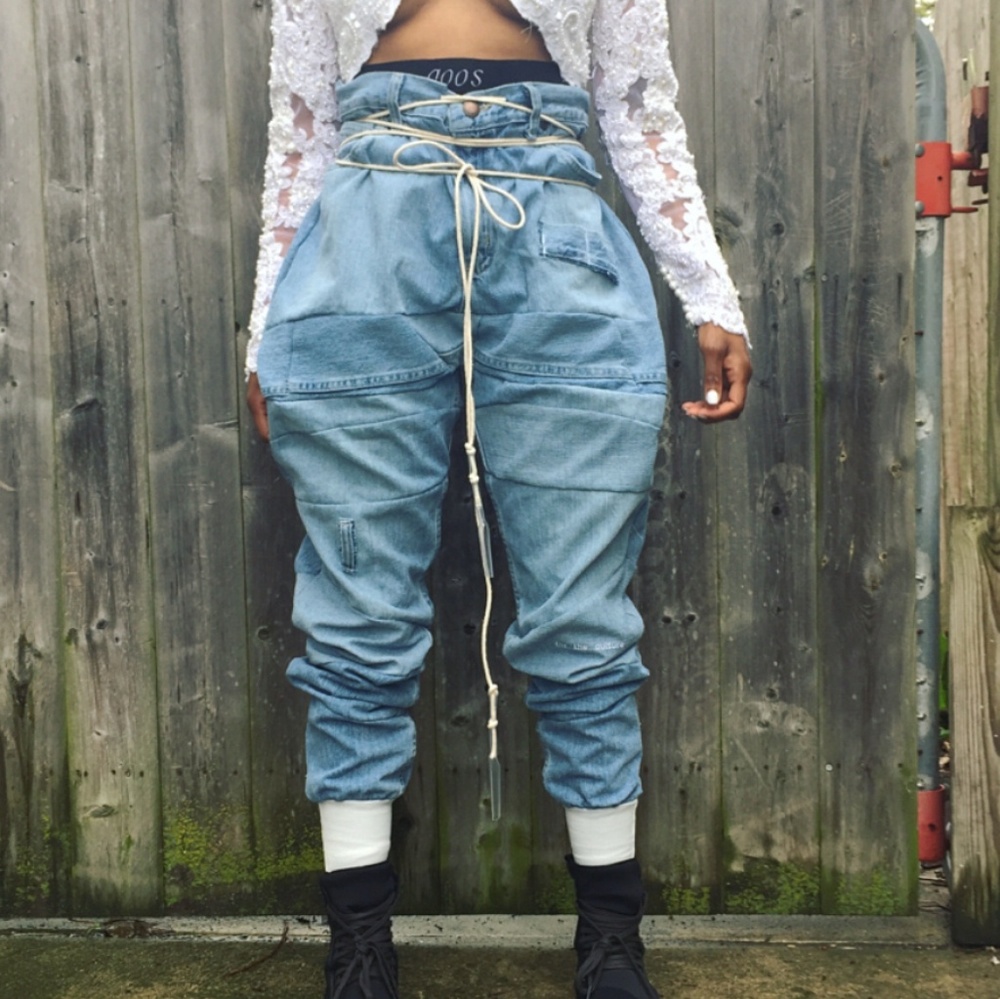 Jeans - Picture 3 of 3